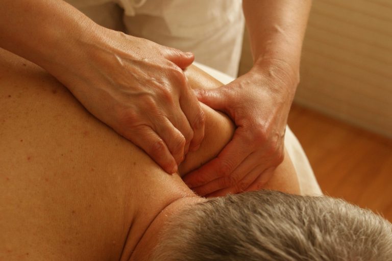 Massage Technik Knetungen